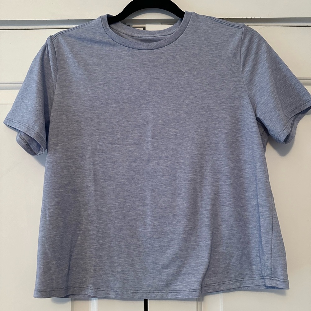 Outdoor Voices cropped tee